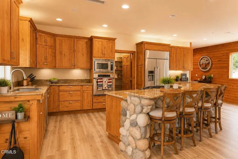 7477 Wheeler Canyon Road Santa Paula, CA 93060