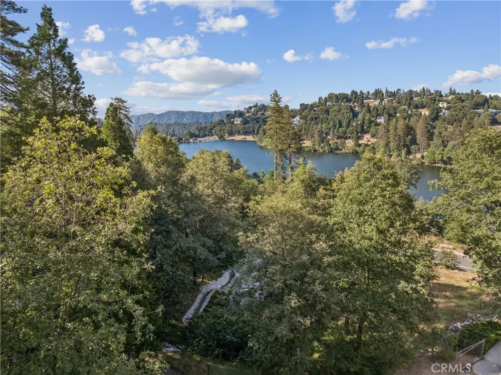 24526 Horst Drive Crestline, CA 92325