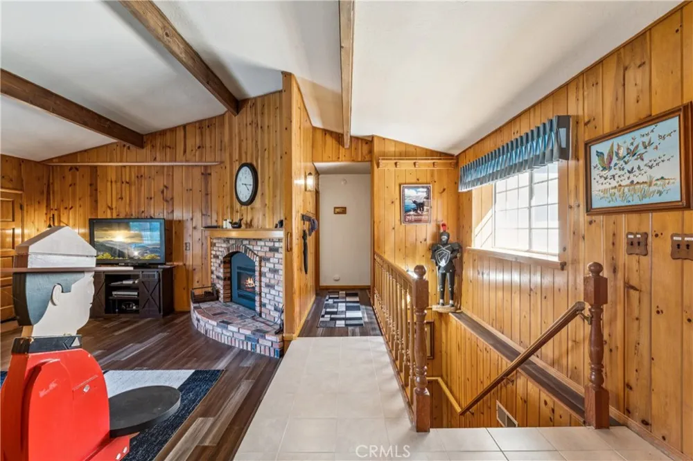 24526 Horst Drive Crestline, CA 92325