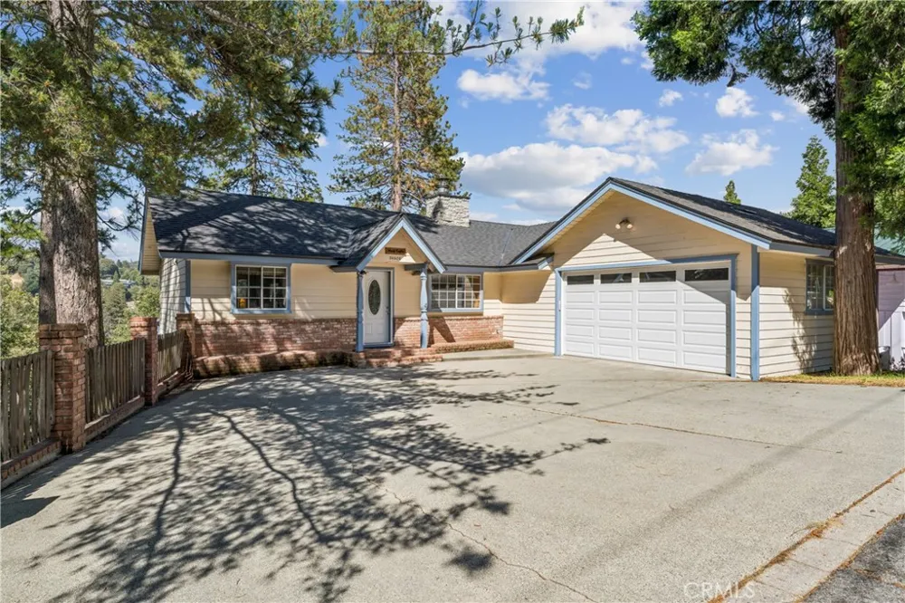 24526 Horst Drive Crestline, CA 92325