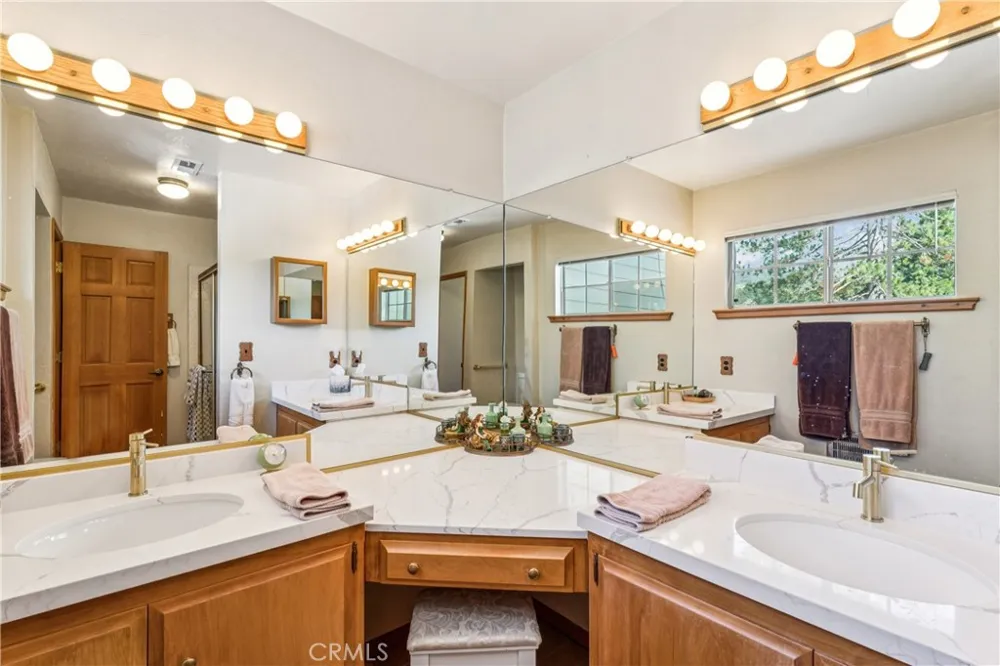 24526 Horst Drive Crestline, CA 92325