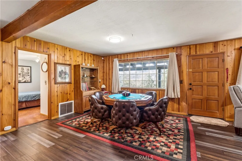 24526 Horst Drive Crestline, CA 92325