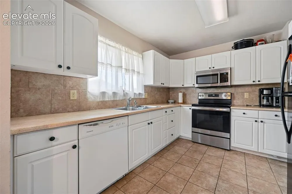 36 Wheatridge Drive Pueblo, CO 81005