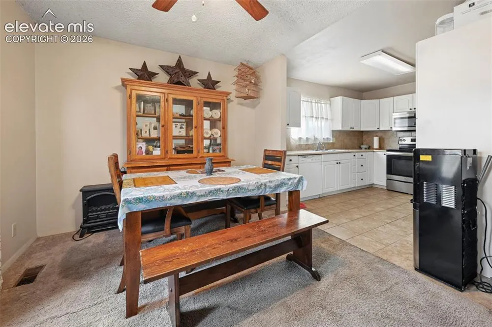36 Wheatridge Drive Pueblo, CO 81005