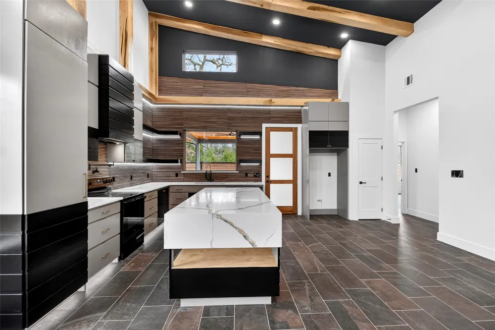 124 Aztec Drive Mabank, TX 75156