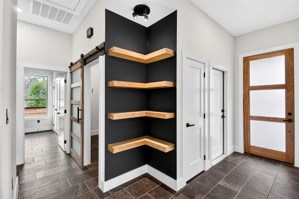 124 Aztec Drive Mabank, TX 75156