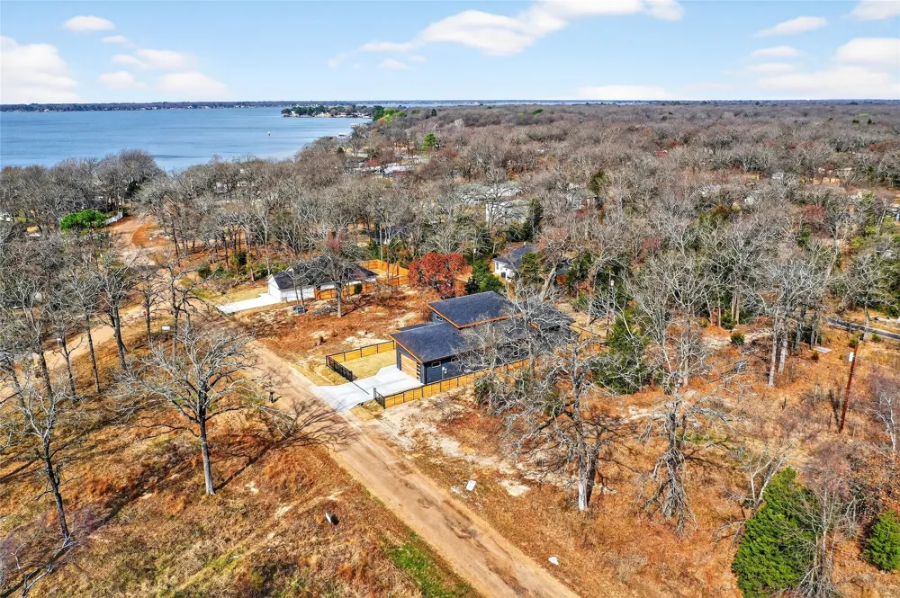 124 Aztec Drive Mabank, TX 75156