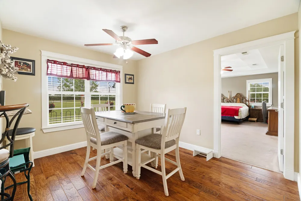 4141 Farm Road 2820 Sumner, TX 75486