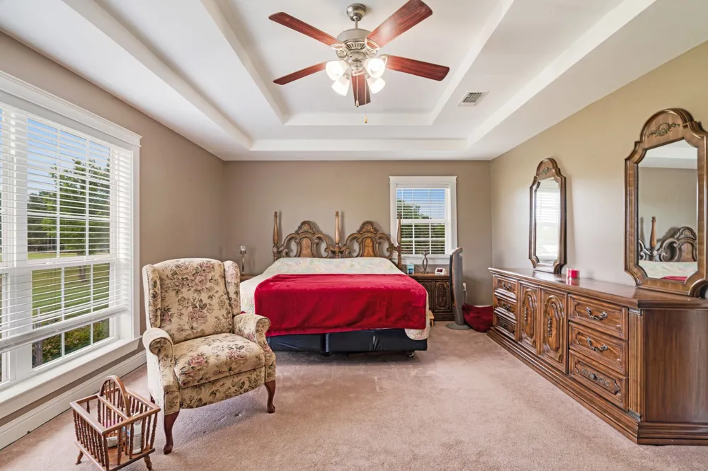 4141 Farm Road 2820 Sumner, TX 75486