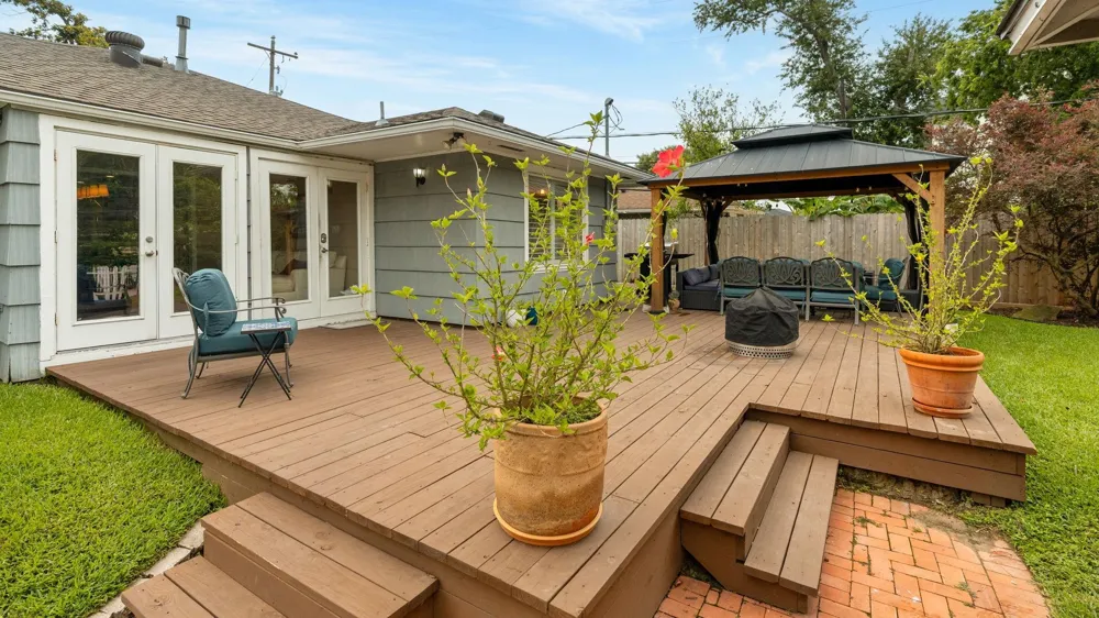 1115 Woodhill Road Houston, TX 77008