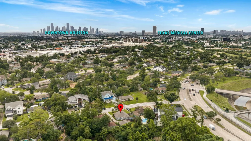 1115 Woodhill Road Houston, TX 77008
