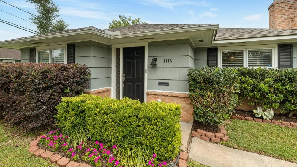 1115 Woodhill Road Houston, TX 77008