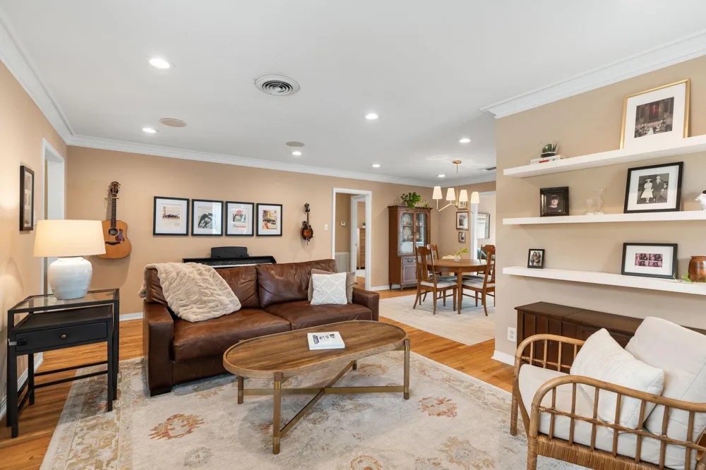 1115 Woodhill Road Houston, TX 77008