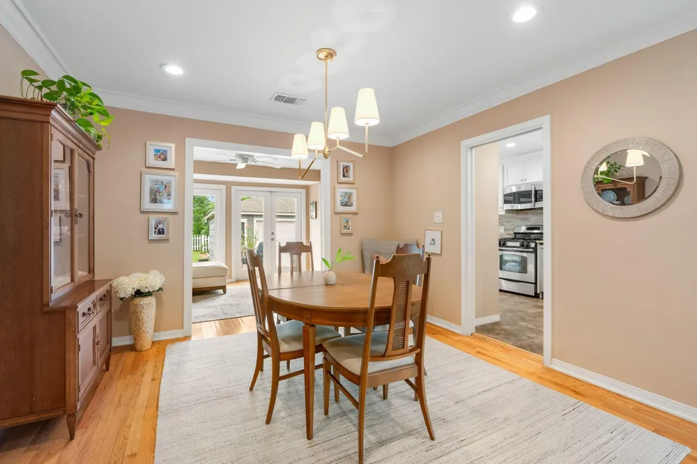 1115 Woodhill Road Houston, TX 77008