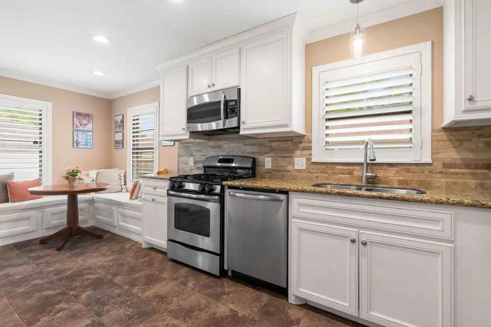 1115 Woodhill Road Houston, TX 77008