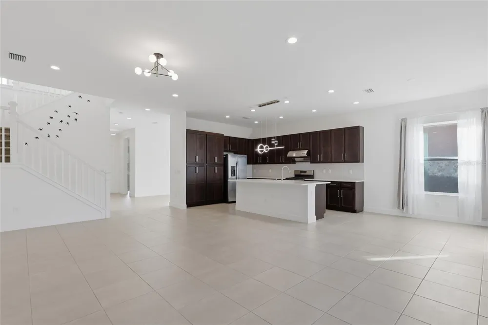 32801 TREE OF LIFE AVENUE Wesley Chapel, FL 33543