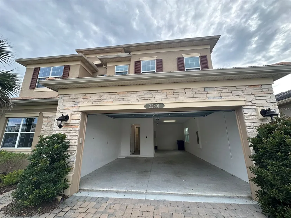 32801 TREE OF LIFE AVENUE Wesley Chapel, FL 33543