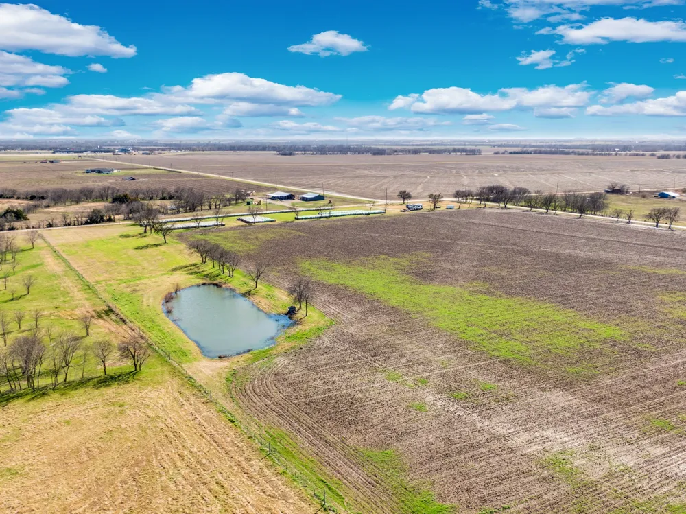 1920 Moseley Road Ennis, TX 75119