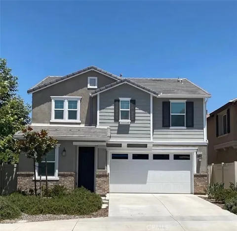 1115 S Magnolia