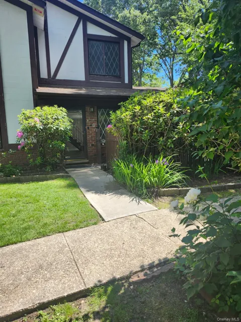 415 Clubhouse Court