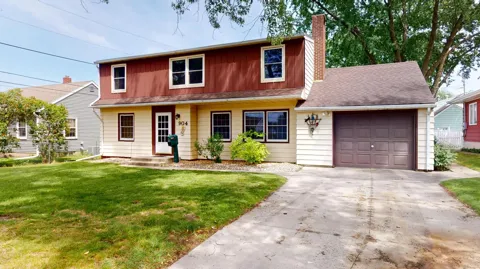 904 Clausen Avenue