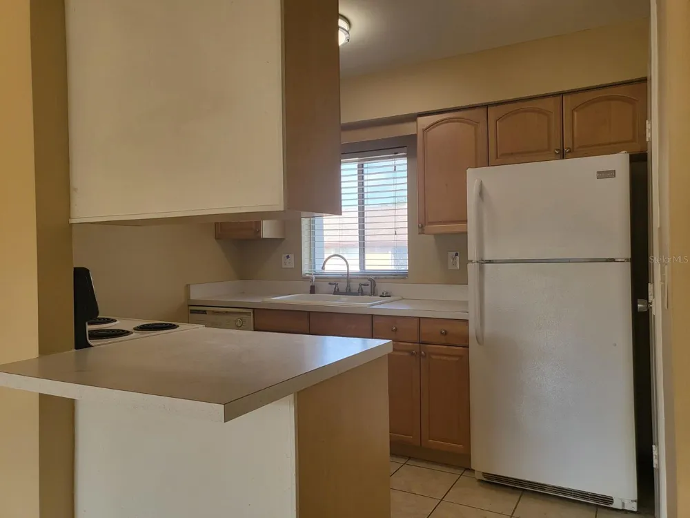 2721 HIDDEN LAKE BOULEVARD #C Sarasota, FL 34237