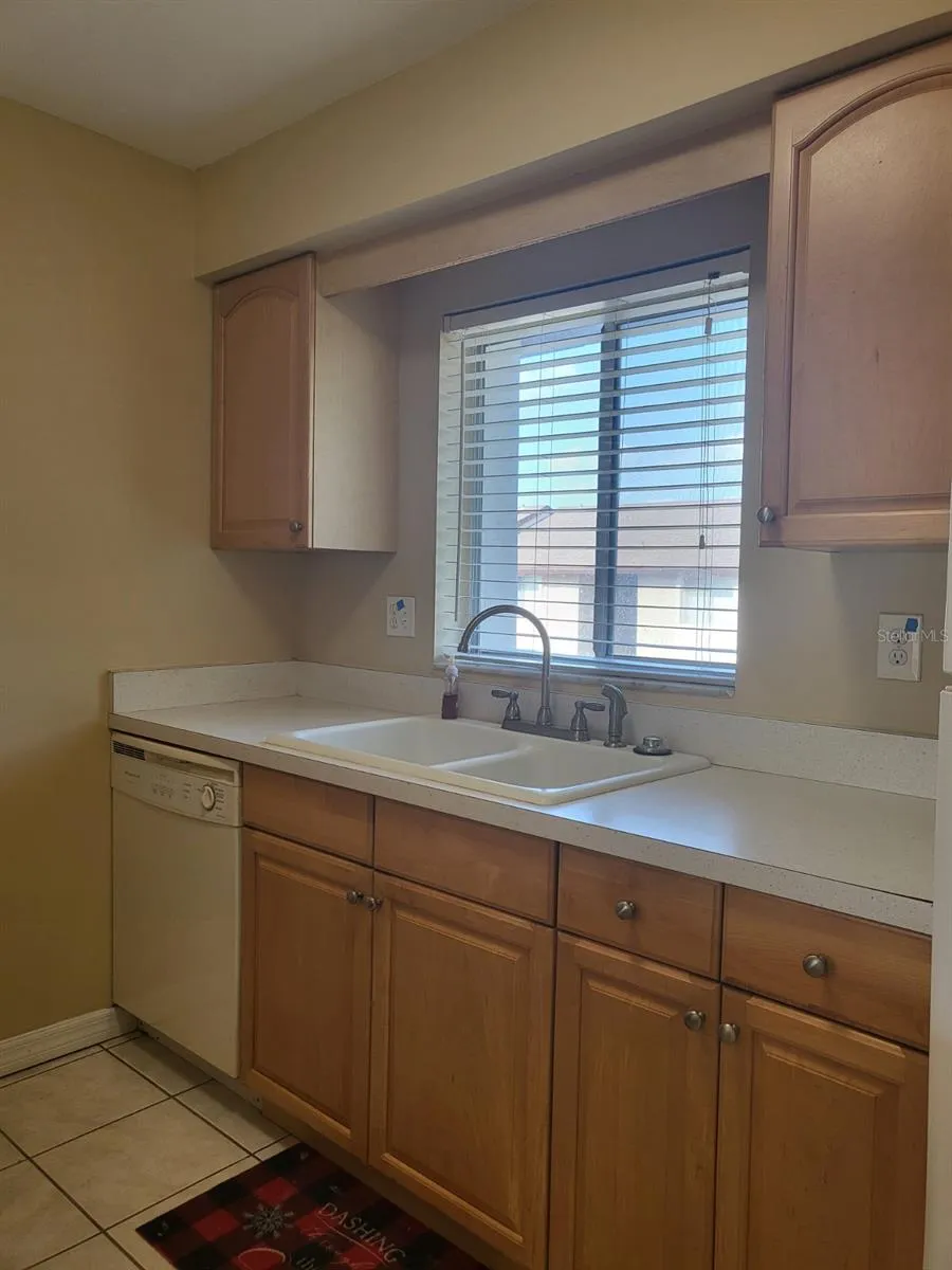 2721 HIDDEN LAKE BOULEVARD #C Sarasota, FL 34237