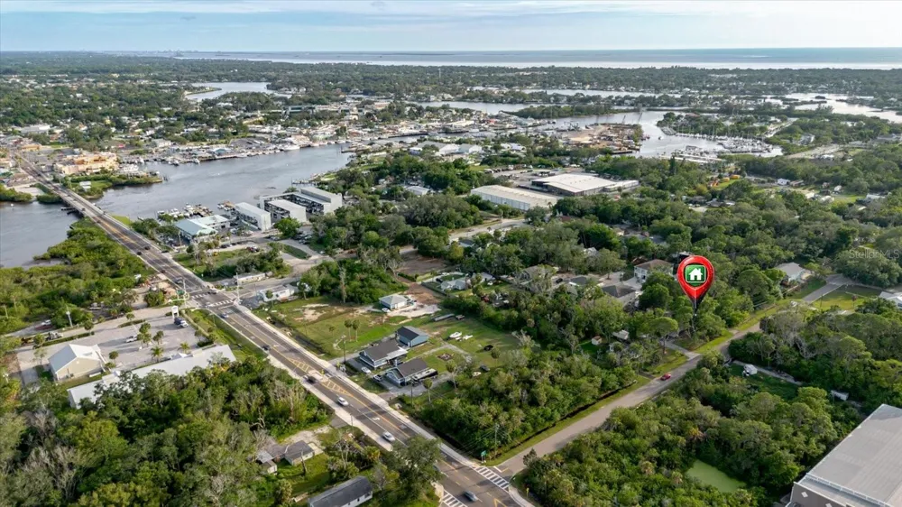 HIGHLAND AVENUE Tarpon Springs, FL 34689