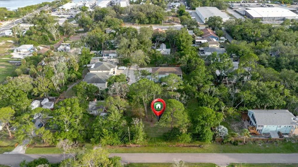 HIGHLAND AVENUE Tarpon Springs, FL 34689