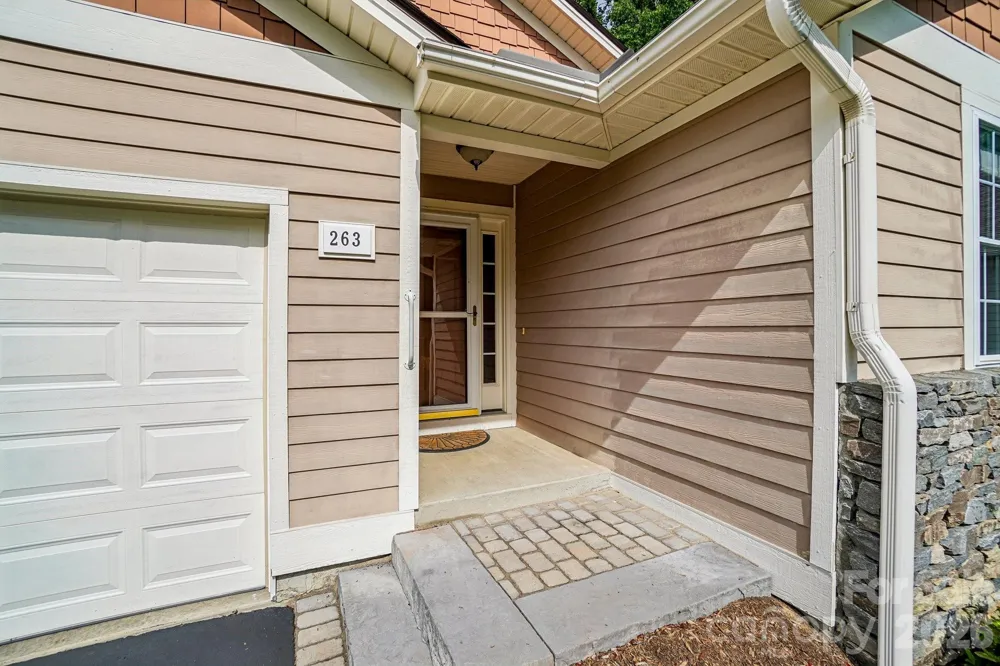 263 Fairway View Drive Etowah, NC 28729