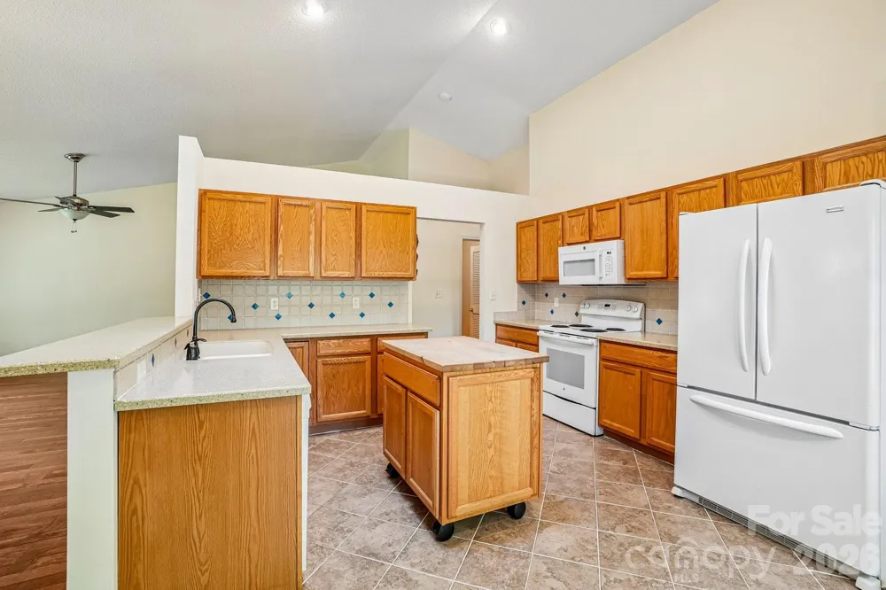 263 Fairway View Drive Etowah, NC 28729