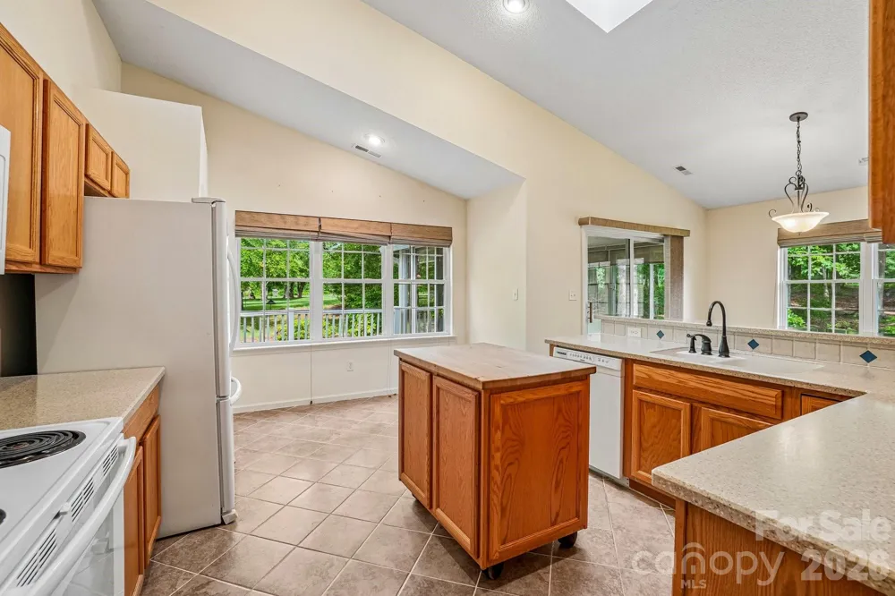 263 Fairway View Drive Etowah, NC 28729