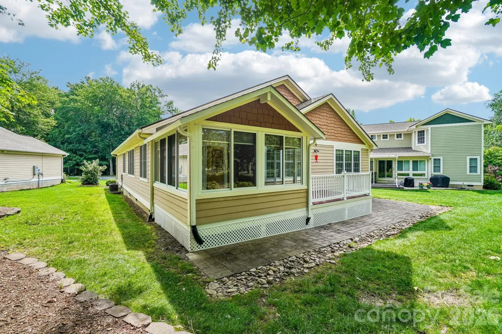 263 Fairway View Drive Etowah, NC 28729