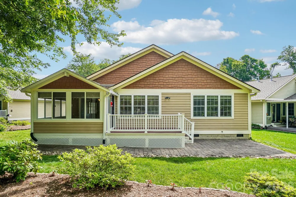 263 Fairway View Drive Etowah, NC 28729