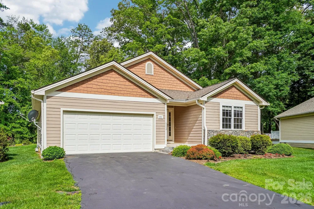 263 Fairway View Drive Etowah, NC 28729