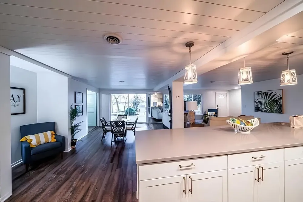 1108 W Lake Drive Detroit Lakes, MN 56501