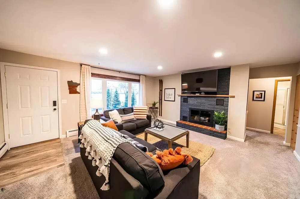 1110 W Lake Drive Detroit Lakes, MN 56501