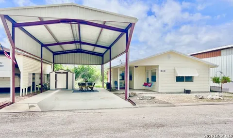 230 De Zavala St