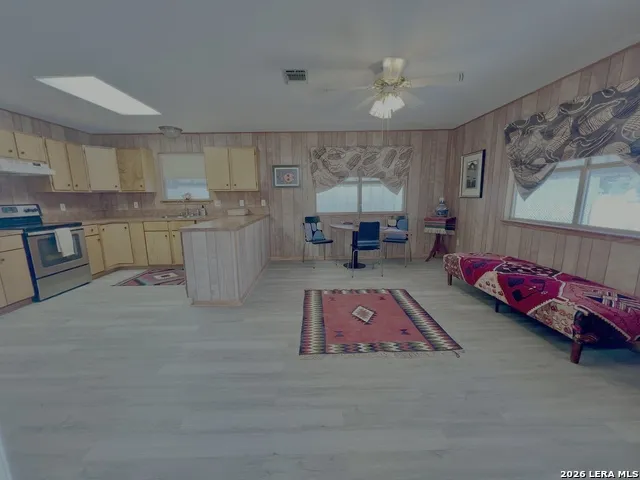 230 De Zavala St Brackettville, TX 78832