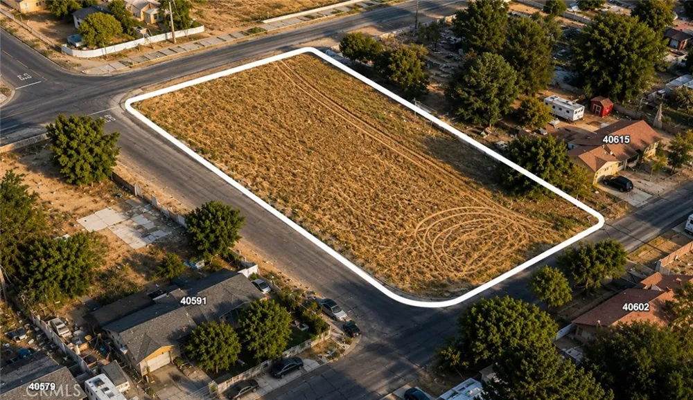 171 Avenue N12 Lancaster, CA 93535