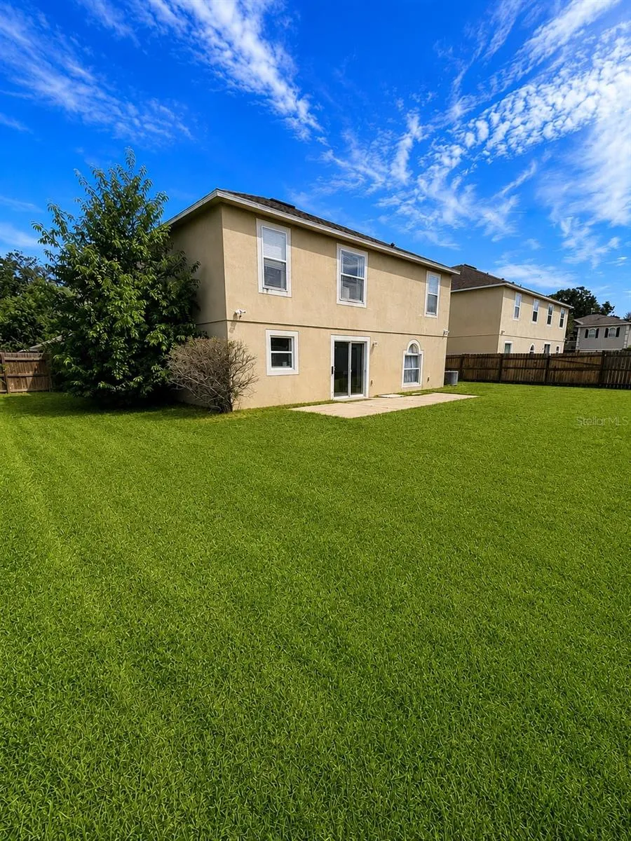 24301 SW 6TH PLACE Newberry, FL 32669