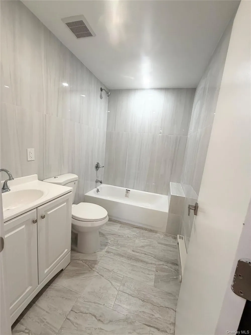 3105 Roberts Avenue Bronx, NY 10461