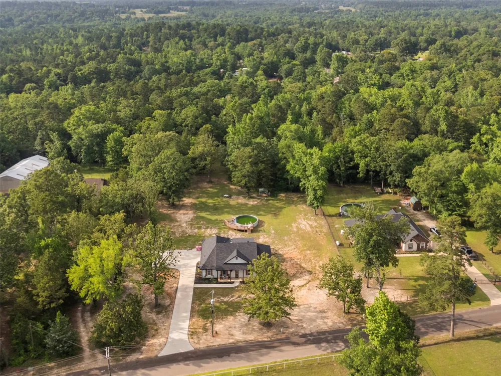 1562 Willow Oak Road Gladewater, TX 75647