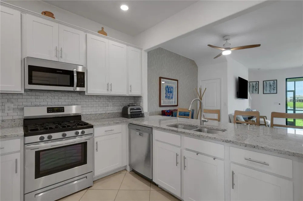 15227 SUNNY DAY DRIVE Bradenton, FL 34211