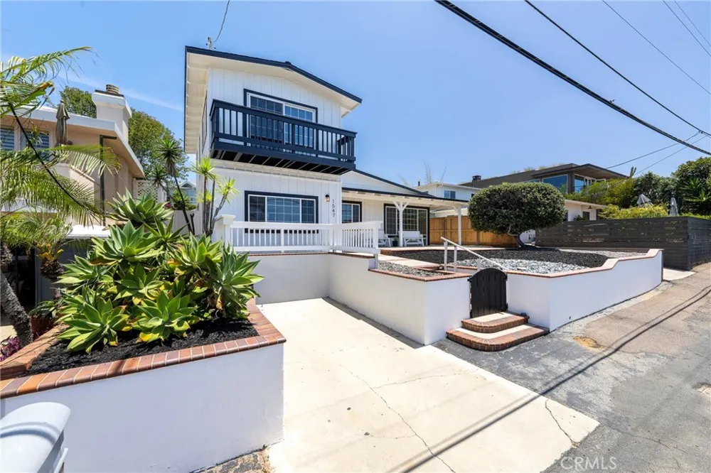 1547 Neptune Encinitas, CA 92024