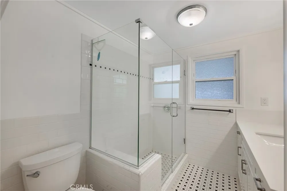 1547 Neptune Encinitas, CA 92024
