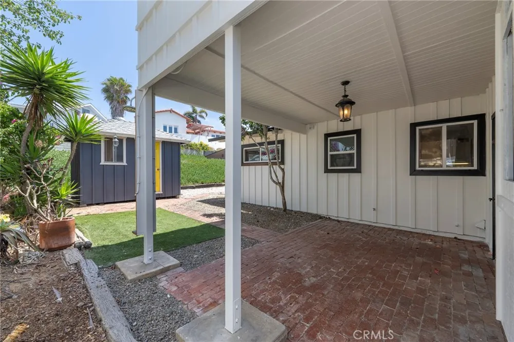 1547 Neptune Encinitas, CA 92024