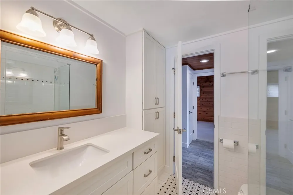 1547 Neptune Encinitas, CA 92024