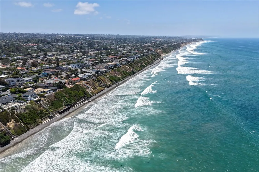 1547 Neptune Encinitas, CA 92024
