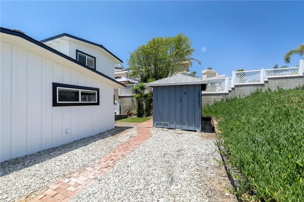 1547 Neptune Encinitas, CA 92024